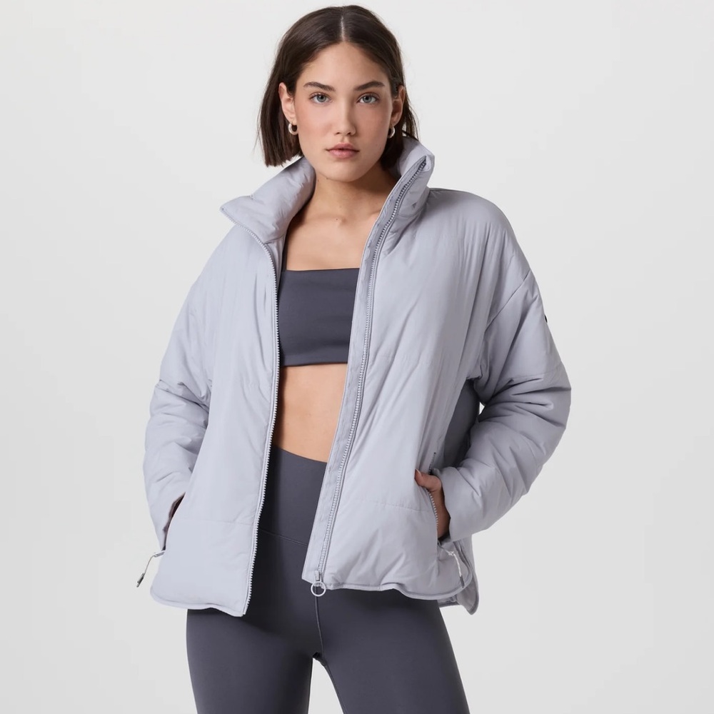 NWT Vuori Canyon Insulated Jacket in Glacier